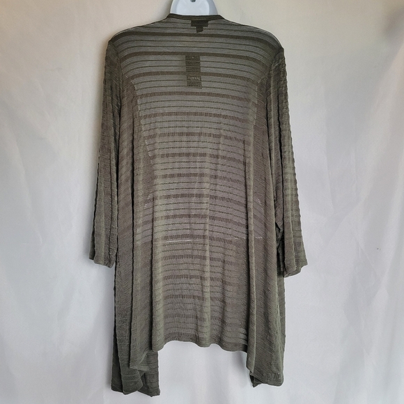 NWT Torrid Olive 3/4 Sleeve Draped Open Front Cardigan Top Size 1(1X) - Picture 4 of 8